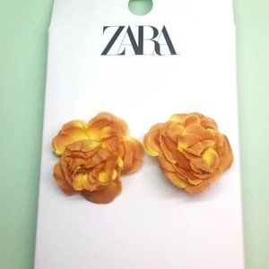 NWT Zara Cute Orange Floral Earrings